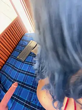 Eva_Feller69