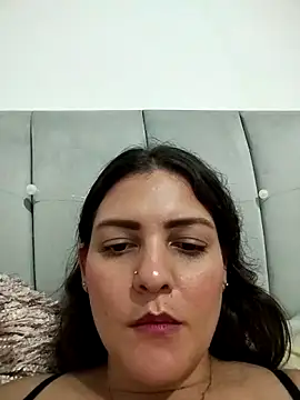 Mia_Hampton webcam