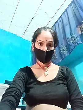 Nandani-758 webcam