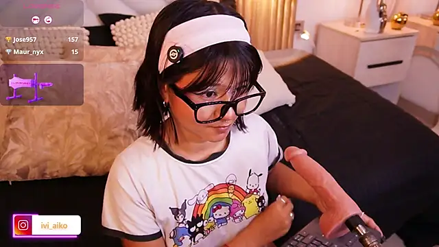 Ivi_Aiko webcam
