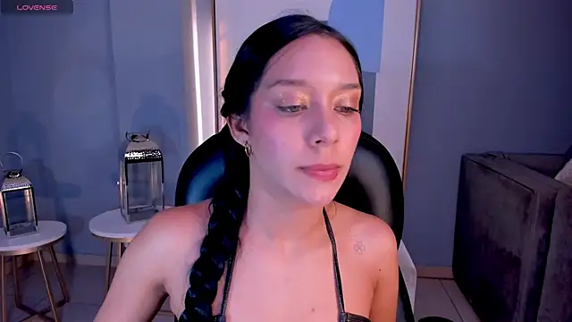 AmaliaCrus webcam