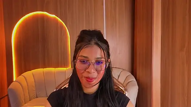 Alina_b_ webcam