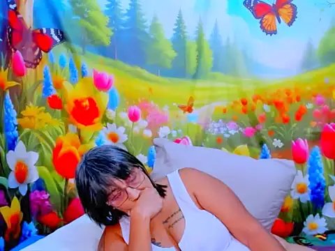 indianroxy webcam