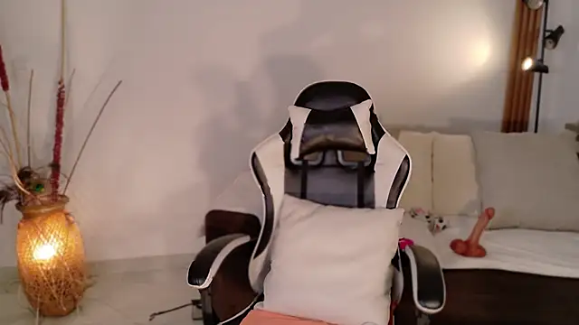 ChloeMoreti webcam