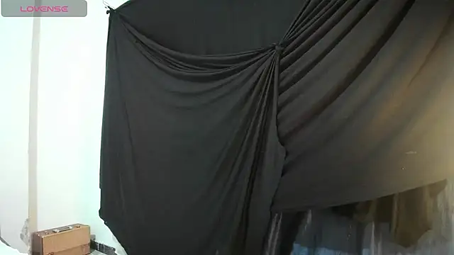 latinaStepmom webcam