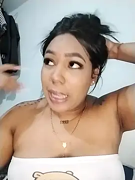emma_purple_ webcam
