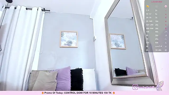_EmilyJireh_ webcam
