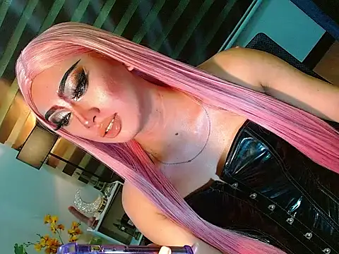 HOLLYWOOD_QUEEN_88 webcam