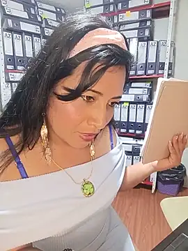 ZOE-WILDER_ webcam