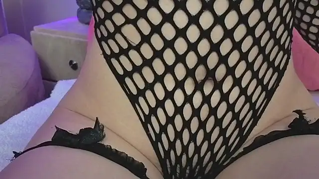 Esmeralda_Candy webcam
