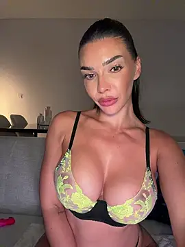 krissiswrld- webcam