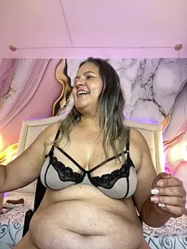 Lucy_Milf_474 webcam