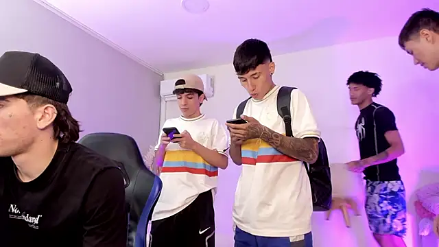 Handsomeboyss19 webcam