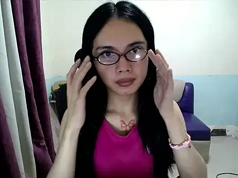 devine_goddess webcam