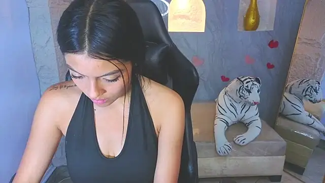 _Charlottee_b webcam