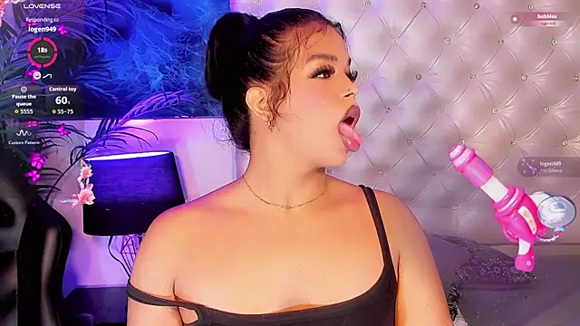Keira_Fox31 live cam