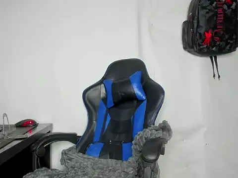 Kofi_exotic_2 webcam