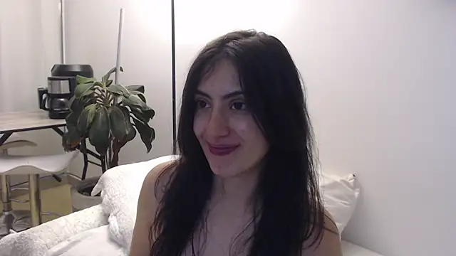 MIYESSI live cam
