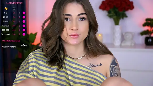 AishaSins webcam