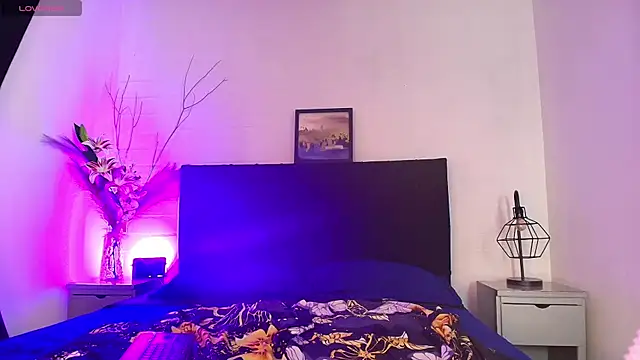 CamiilaReyes live cam