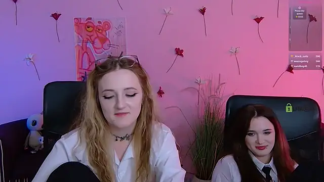 liana_kisses webcam