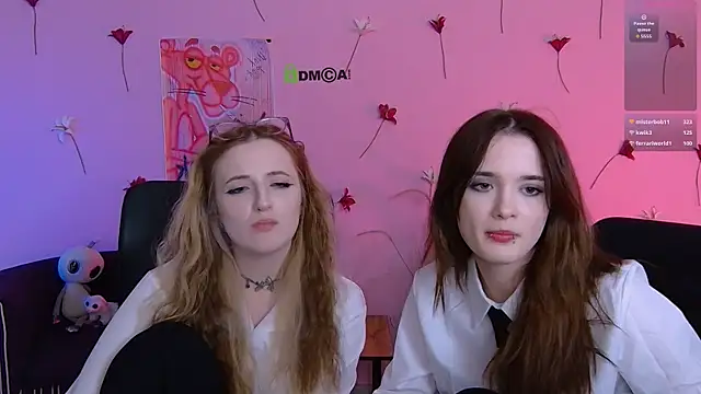 liana_kisses webcam