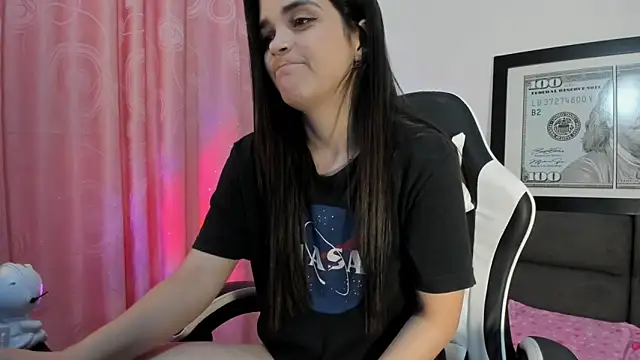 LucianaMoreau webcam