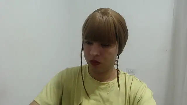 estefania224 webcam