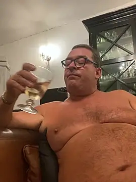 mountjohnxl - MountJohnXL's free webcam - UK Sex Cams