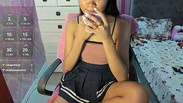 Mica_Jones webcam