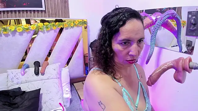 Luna_Naughty1 webcam