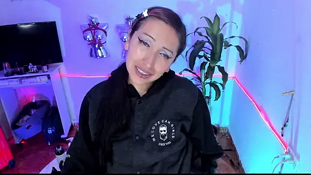 LucyStrike_ webcam