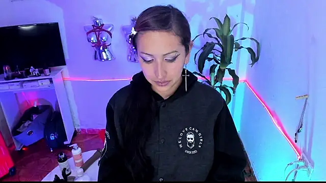 LucyStrike_ webcam