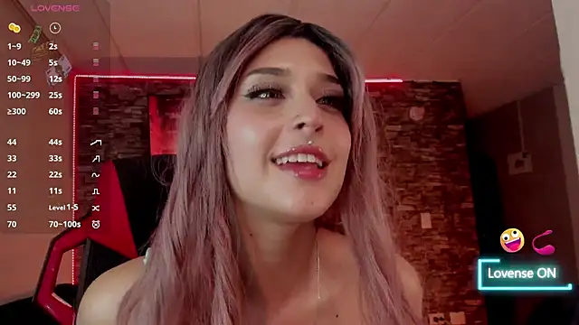 Charlotte_greys webcam