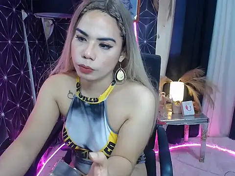 Kylaanne webcam