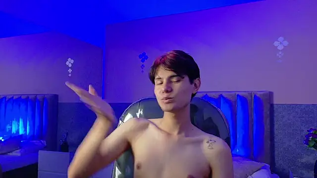 Derek_Sinn webcam