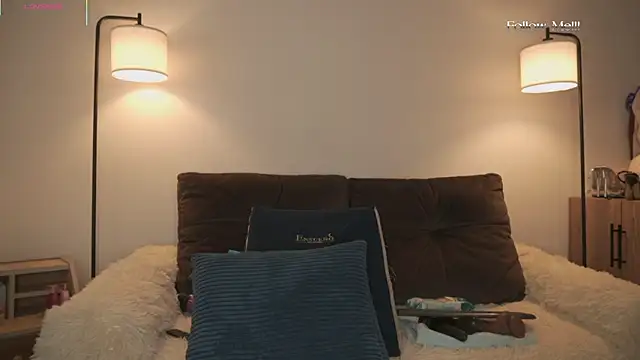 samanthaa_