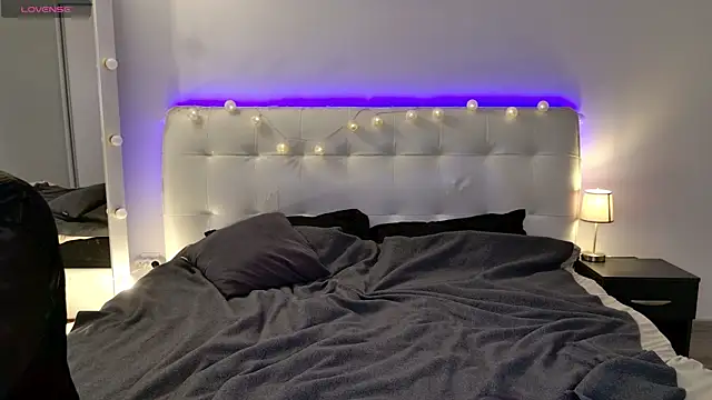 Eliza77 webcam