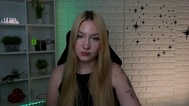 playful_sophie webcam