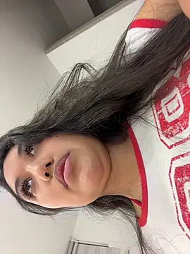 SharaRous webcam