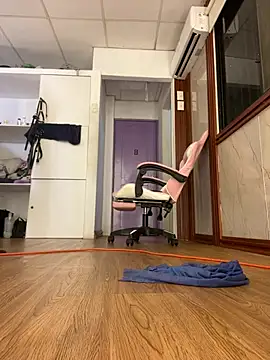 Eva_Feller69