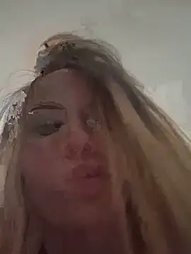 sweatslisa webcam