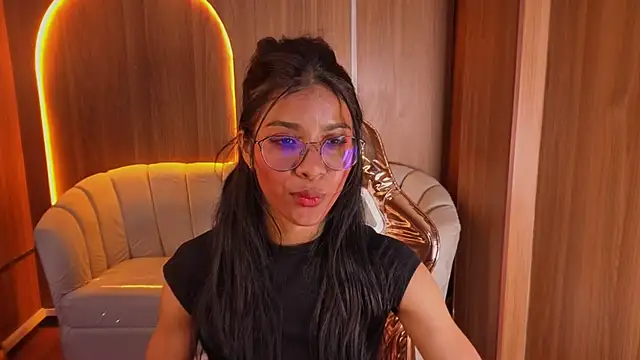 Alina_b_ webcam