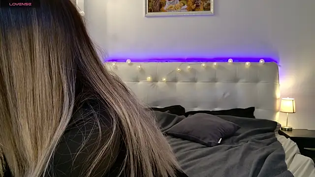 Eliza77 webcam