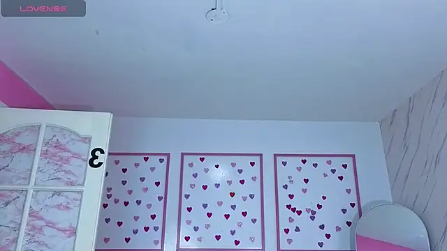 emma_wockll_t webcam
