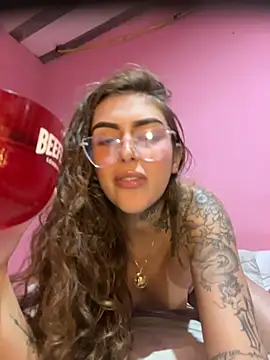 miiabellovic webcam