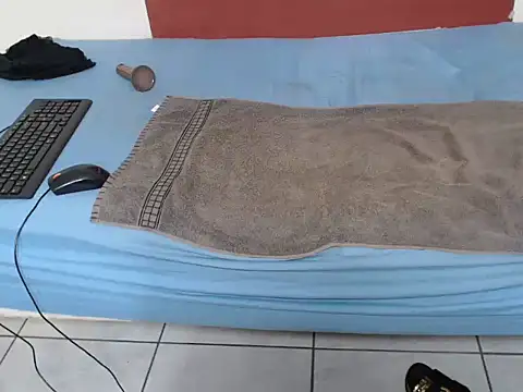 CandyHipsxx4 webcam