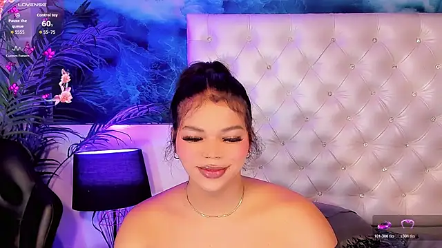 Keira_Fox31 webcam