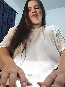 LucyDiamonds1 webcam