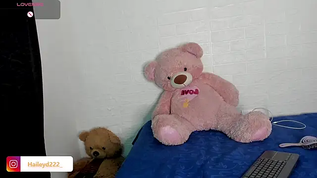 HaileyDuke webcam